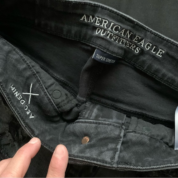 AEO HI RISE SHORTS SET OF 2 in SIZE 2 Worn just a couple of times like New - Picture 3 of 6